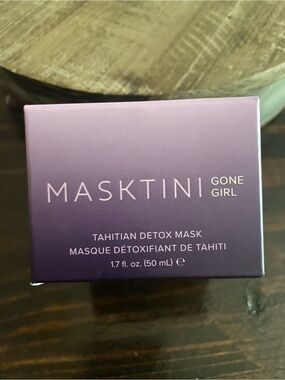 Masktini Gone Girl Tahitian Detox Mask - full size 1.7 oz
